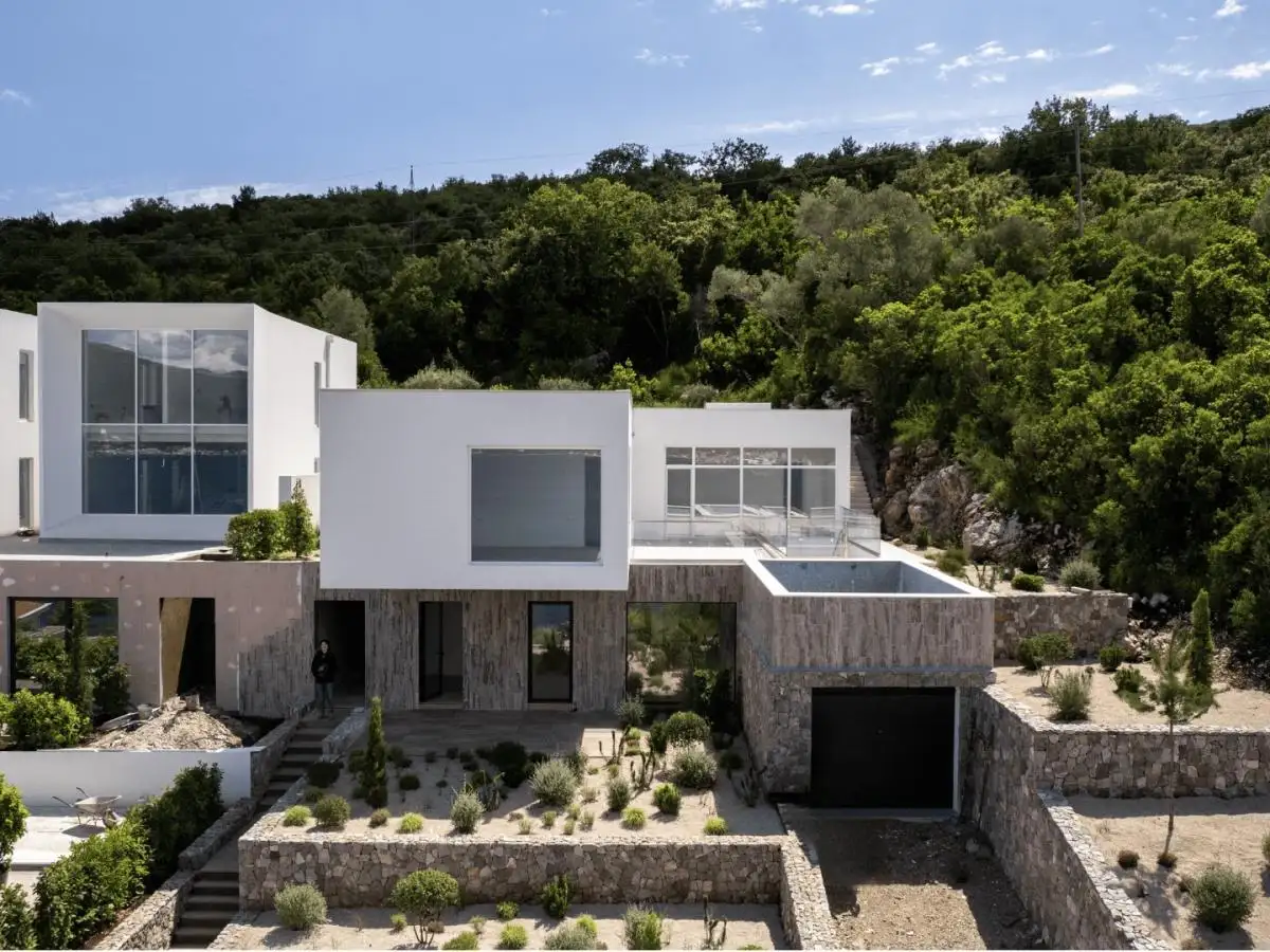 House 328m² in Montenegro, Krasici. Priced at 1800000€ rent photo-41