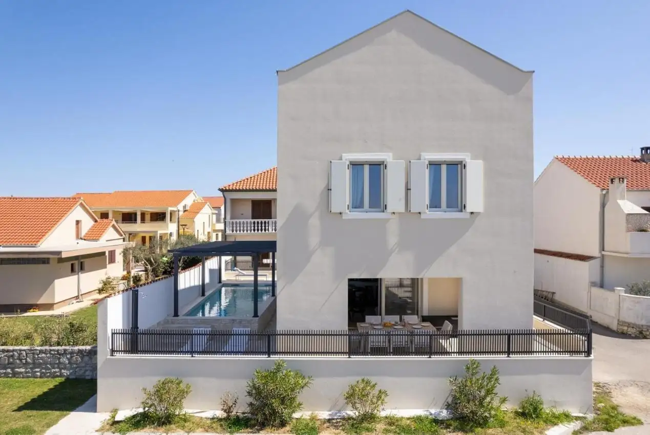 Villa 214m² in Croatia, Zadar. Priced at 1490000€ rent photo-7