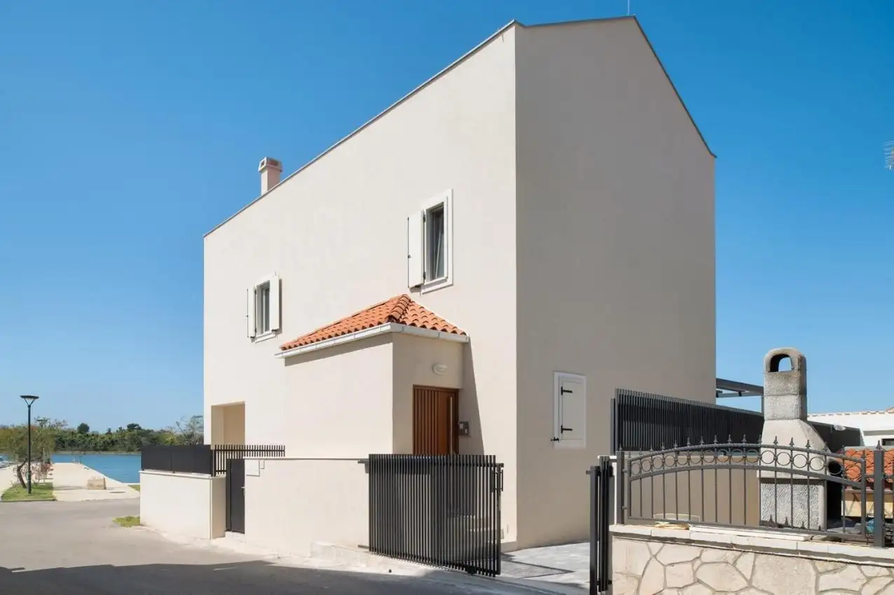 Villa 214m² in Croatia, Zadar. Priced at 1490000€ rent photo-14