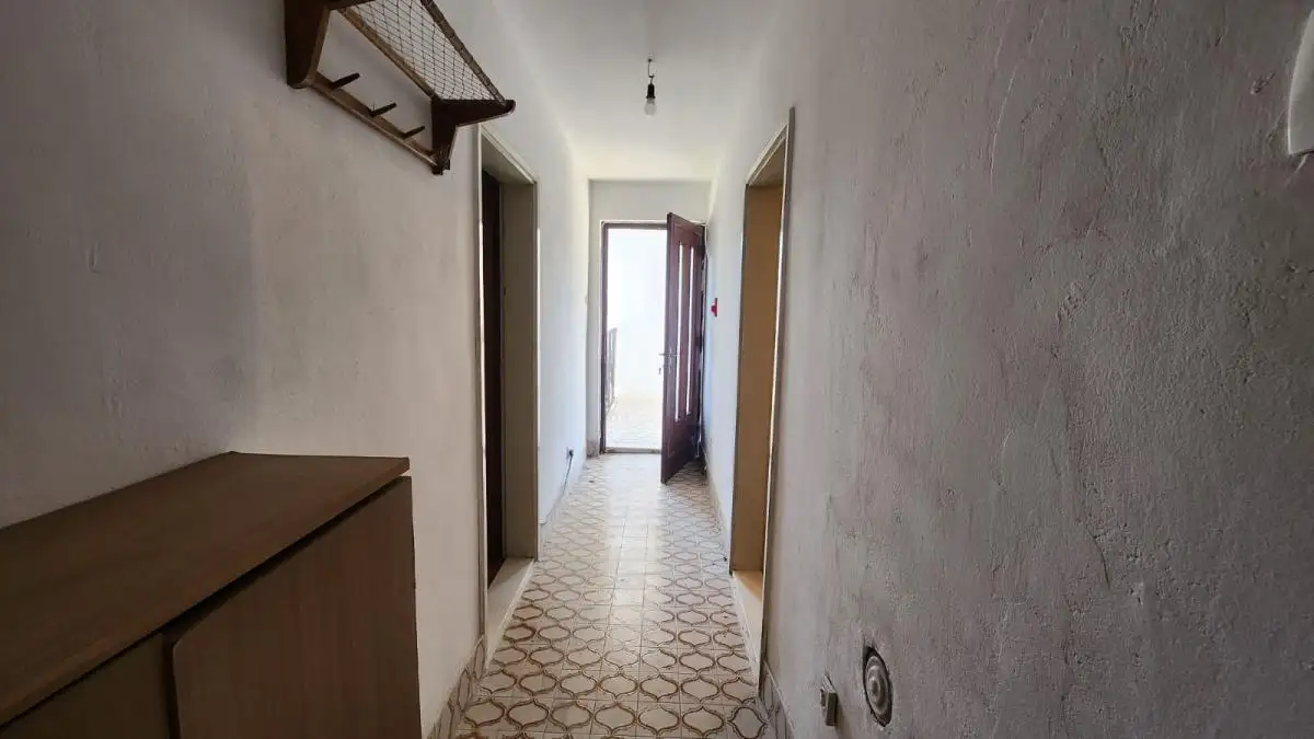 House 240m² in Montenegro, Igalo. Priced at 160000€ rent photo-3