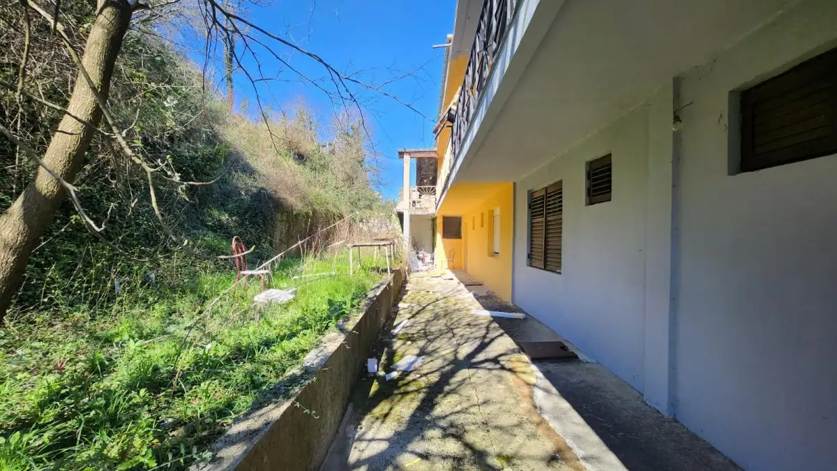 House 240m² in Montenegro, Igalo. Priced at 160000€ rent photo-5