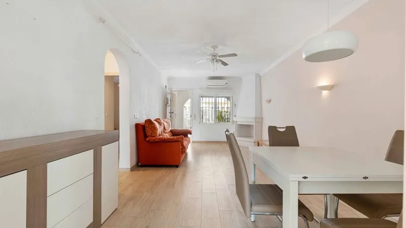 Flat 72m² in Spain, Orihuela. Priced at 102720£ rent photo-2