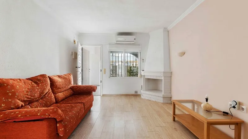Flat 72m² in Spain, Orihuela. Priced at 102720£ rent photo-5