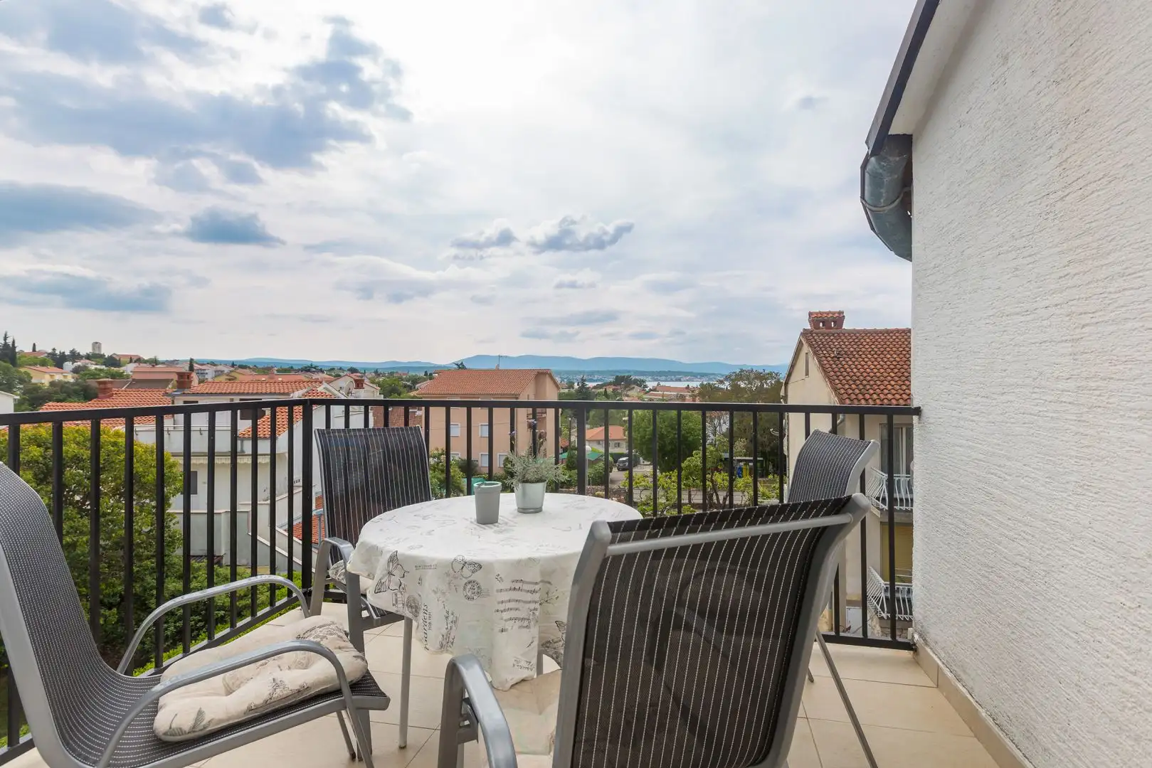 Hotels 400m² in Croatia, Malinska. Priced at 1200000€ rent photo-5