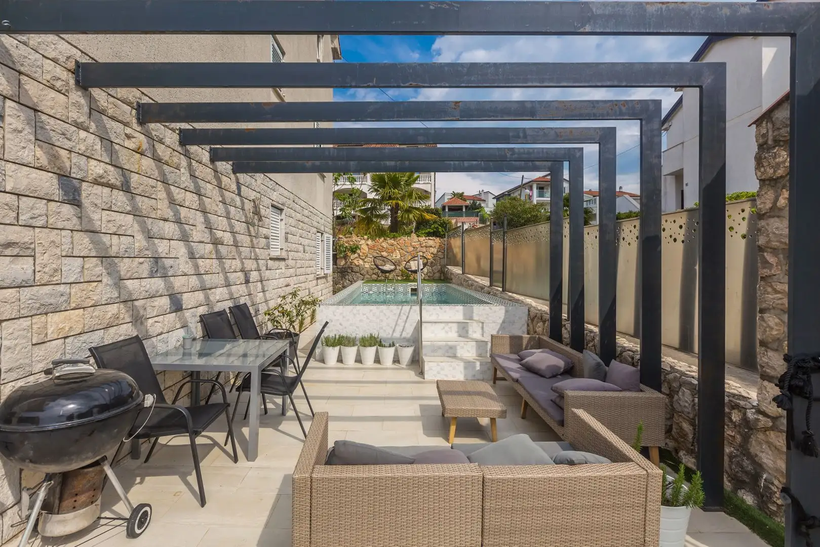Hotels 400m² in Croatia, Malinska. Priced at 1200000€ rent photo-6