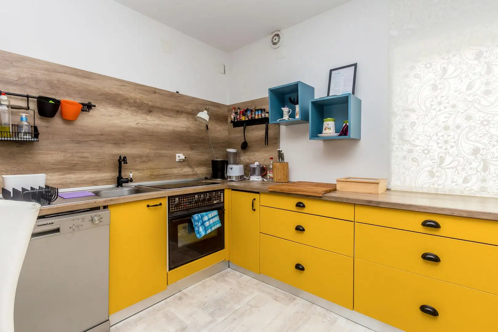 Hotels 400m² in Croatia, Malinska. Priced at 1200000€ rent photo-8