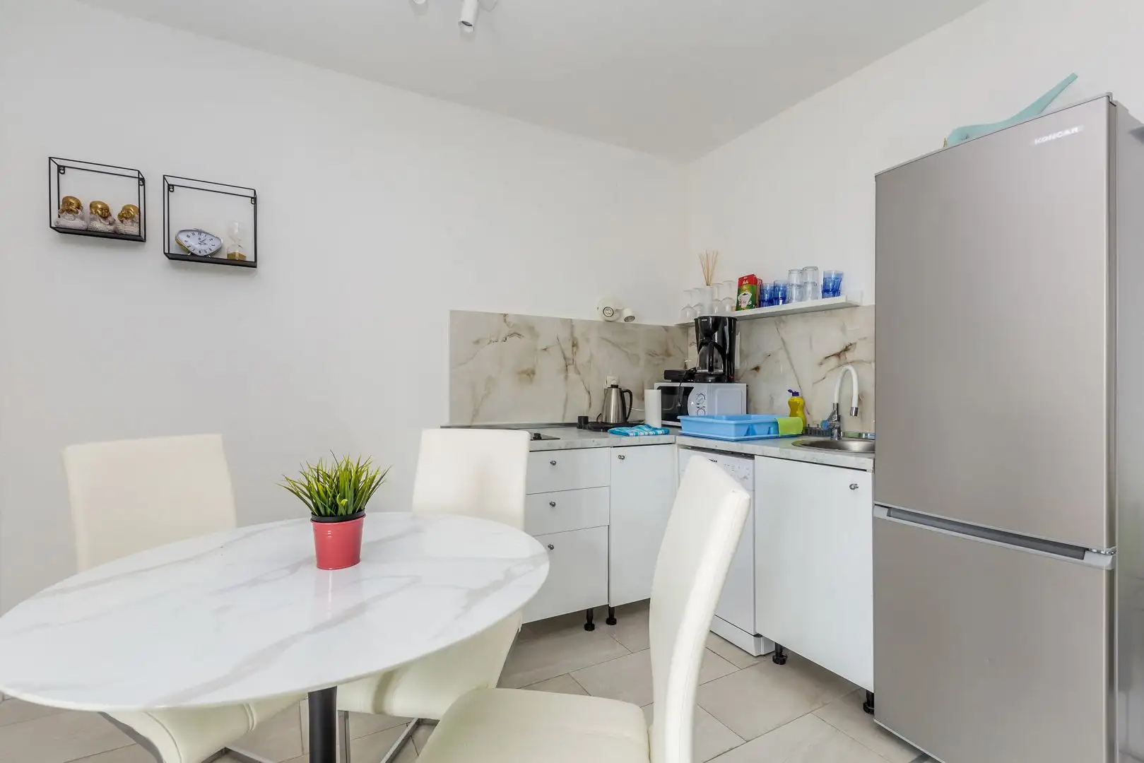 Hotels 400m² in Croatia, Malinska. Priced at 1200000€ rent photo-10