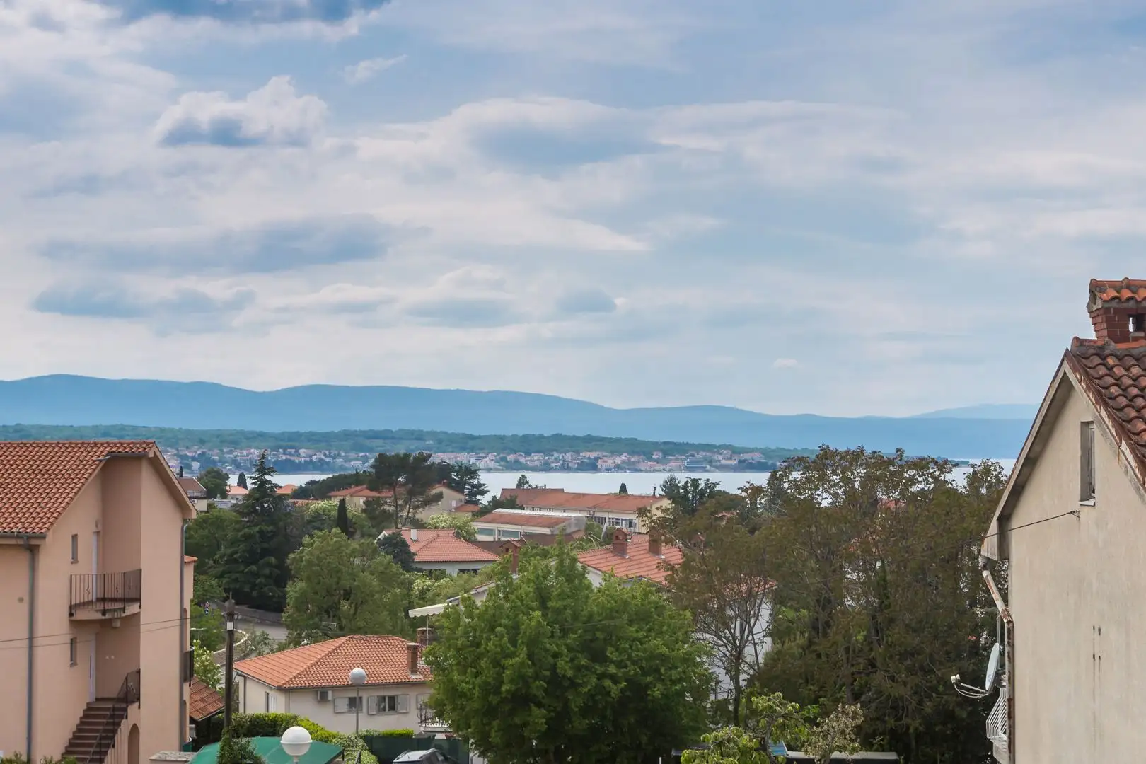 Hotels 400m² in Croatia, Malinska. Priced at 1200000€ rent photo-2
