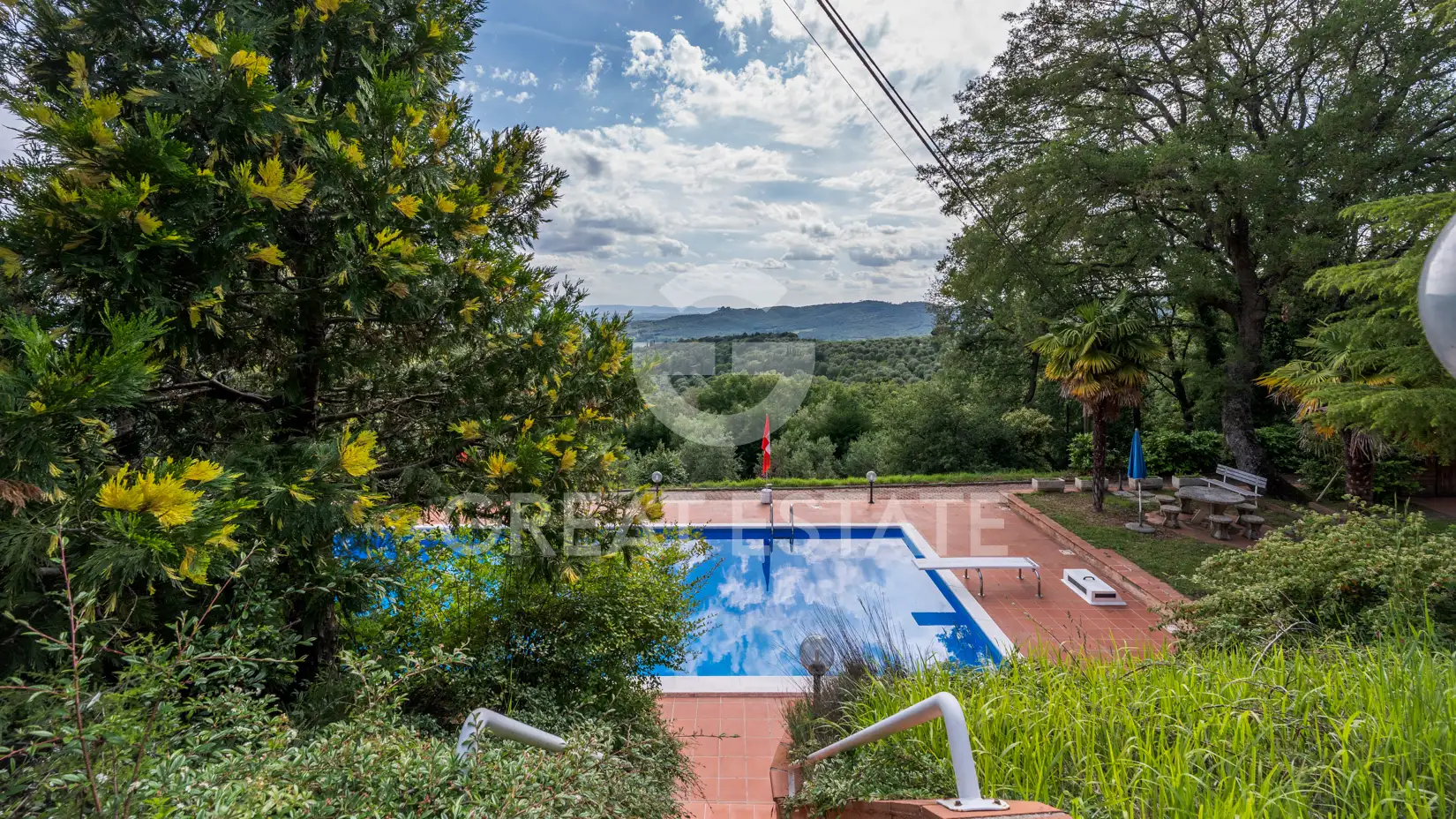 Villa 460m² in Italy, Perugia. Priced at 900000€ rent photo-12