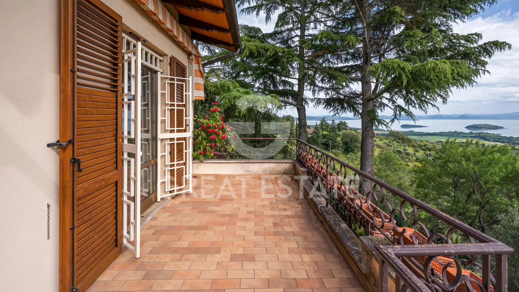 Villa 460m² in Italy, Perugia. Priced at 900000€ rent photo-14