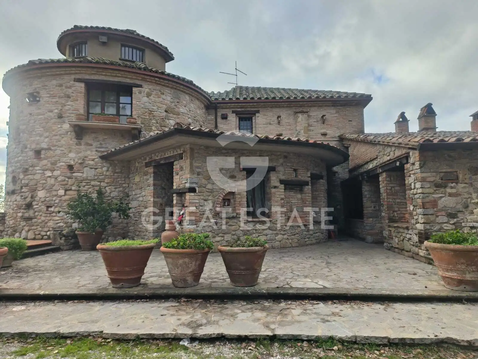 House 932m² in Italy, Terney. Priced at 900000€ rent photo-2