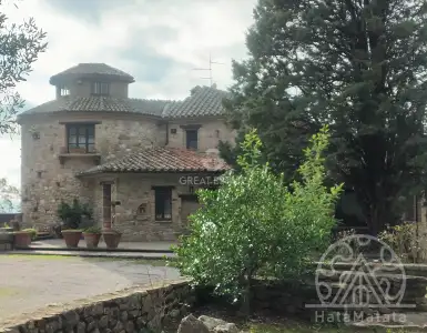 Buy in Italy for 900000€