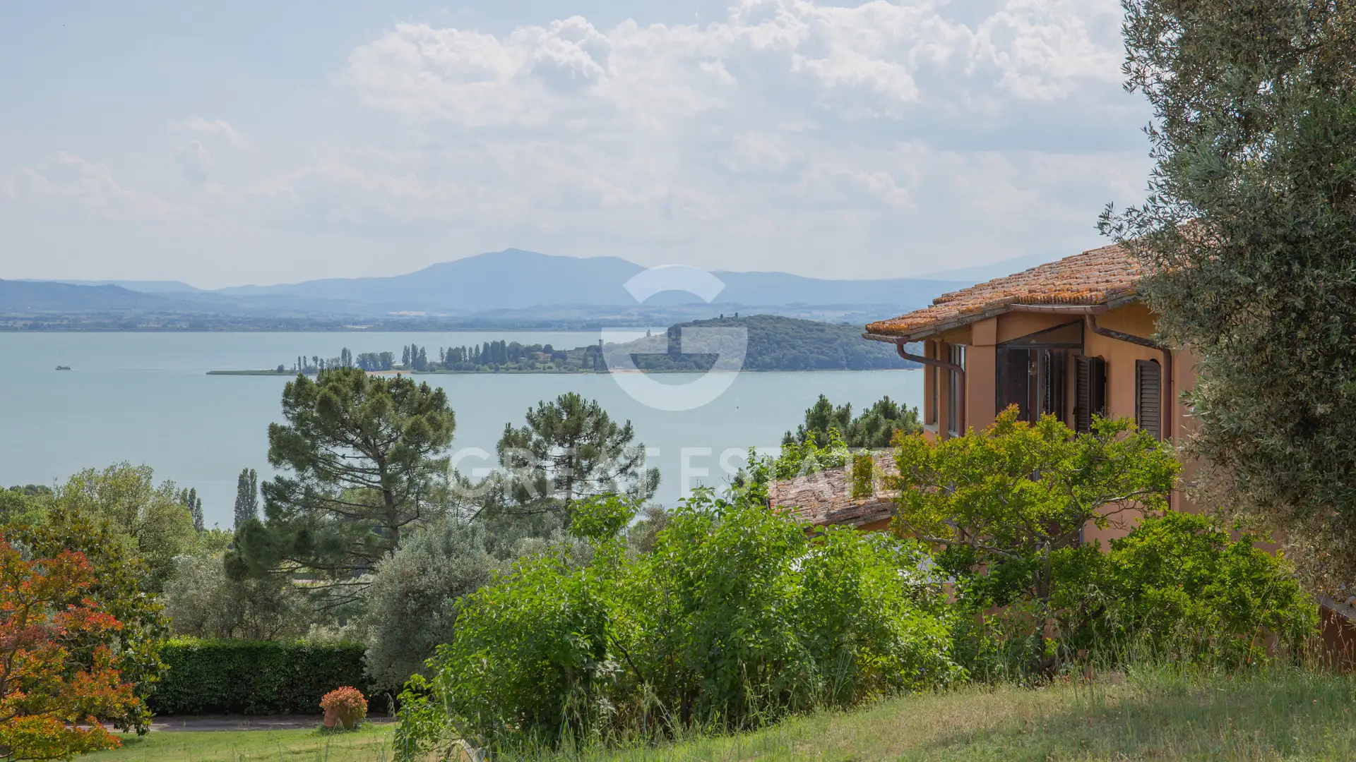 House 691m² in Italy, Perugia. Priced at 1400000€ rent photo-10