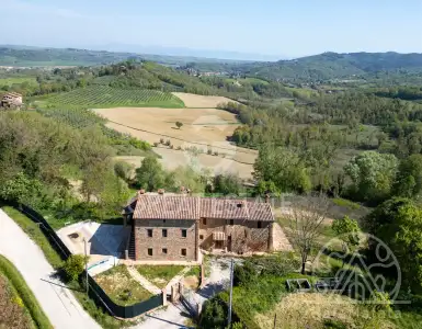 Buy in Italy for 1100000€