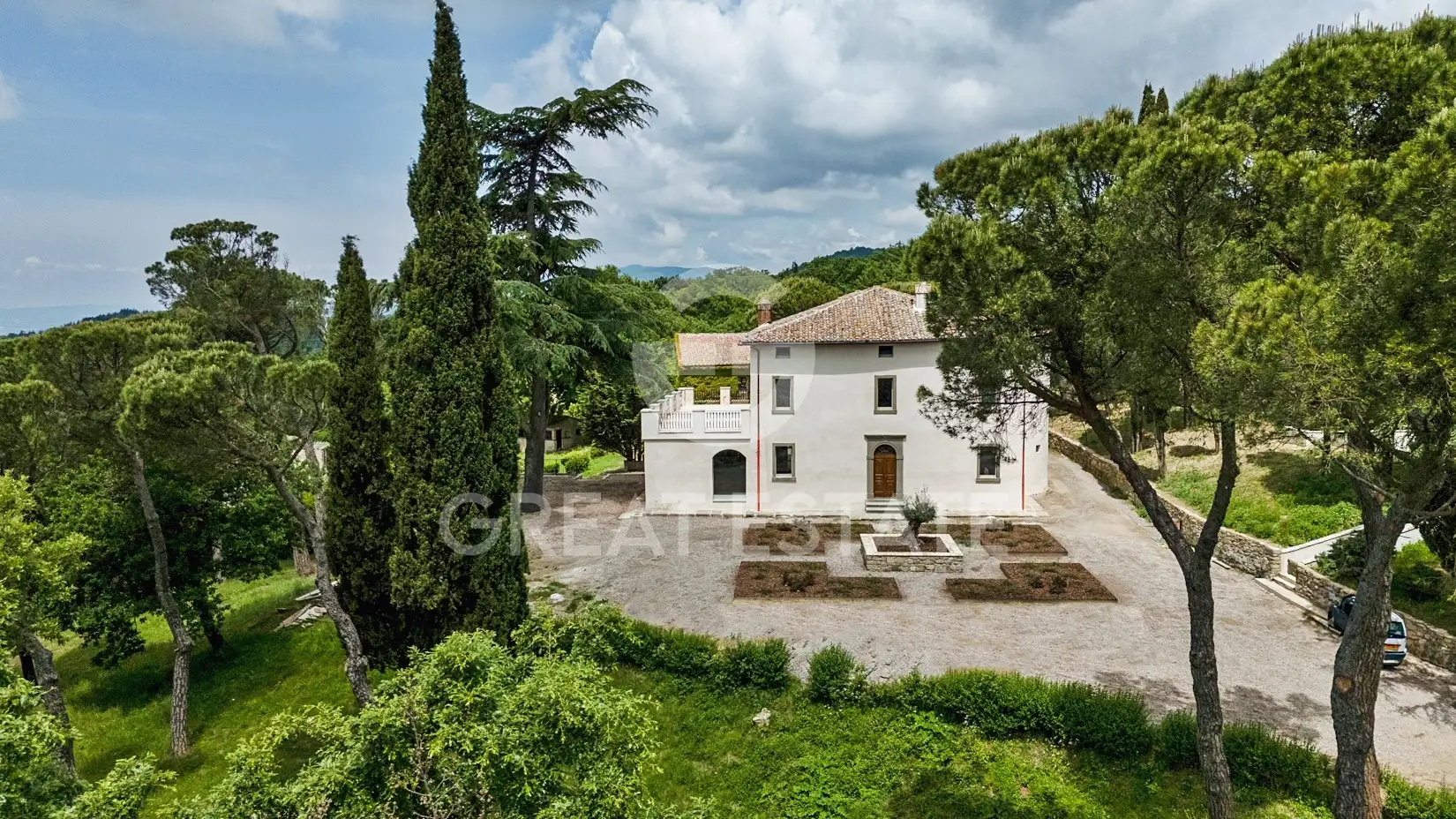 Villa 595m² in Italy, Perugia. Priced at 2400000€ rent photo-1