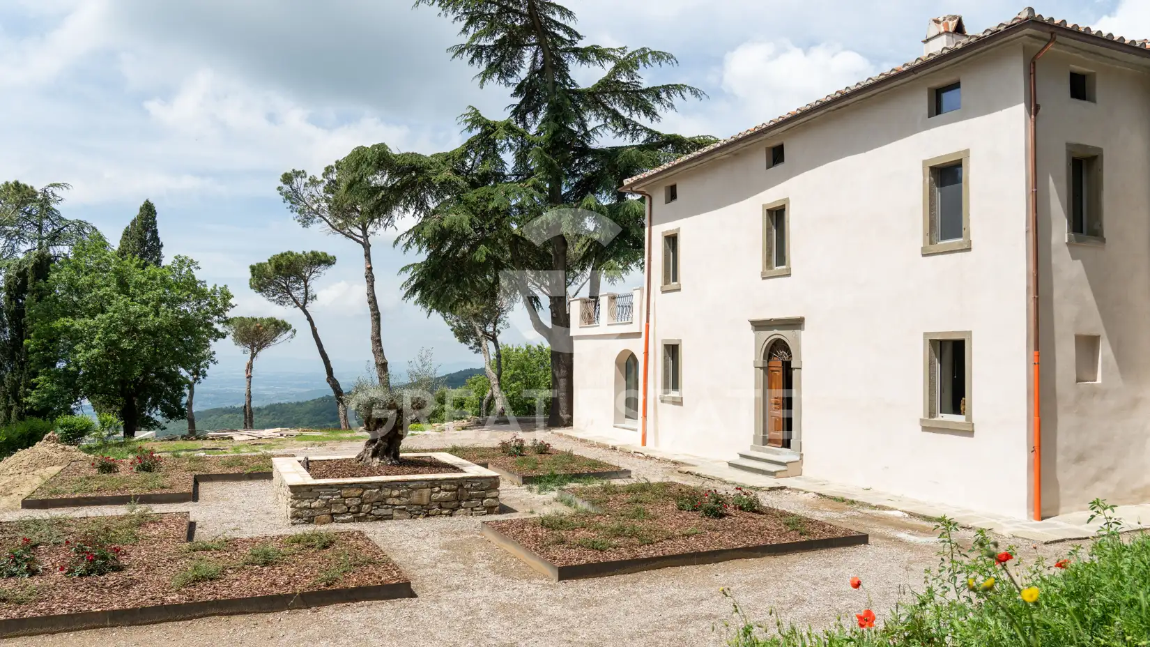 Villa 595m² in Italy, Perugia. Priced at 2400000€ rent photo-4