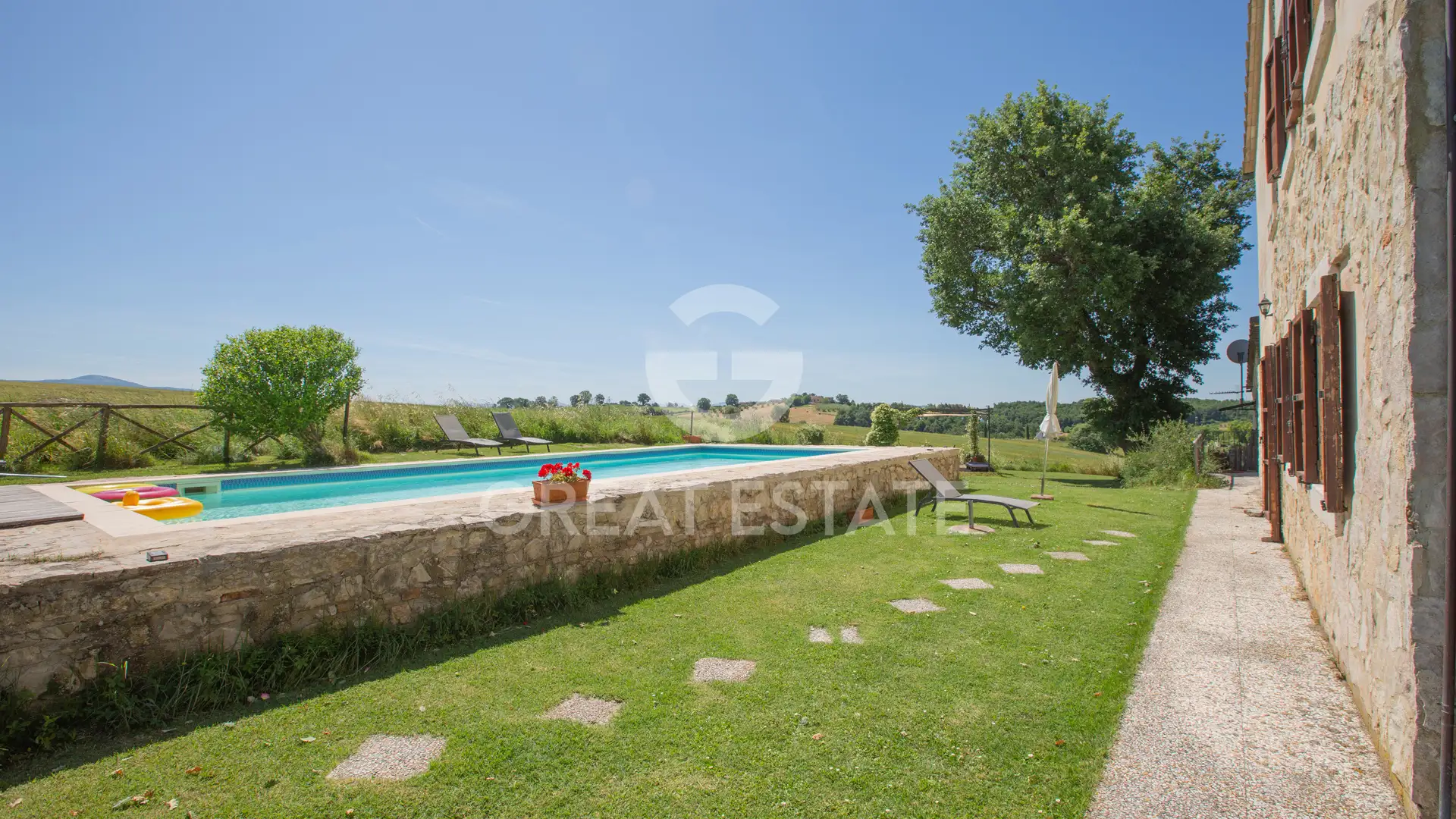 House 367m² in Italy, Terney. Priced at 450000€ rent photo-12