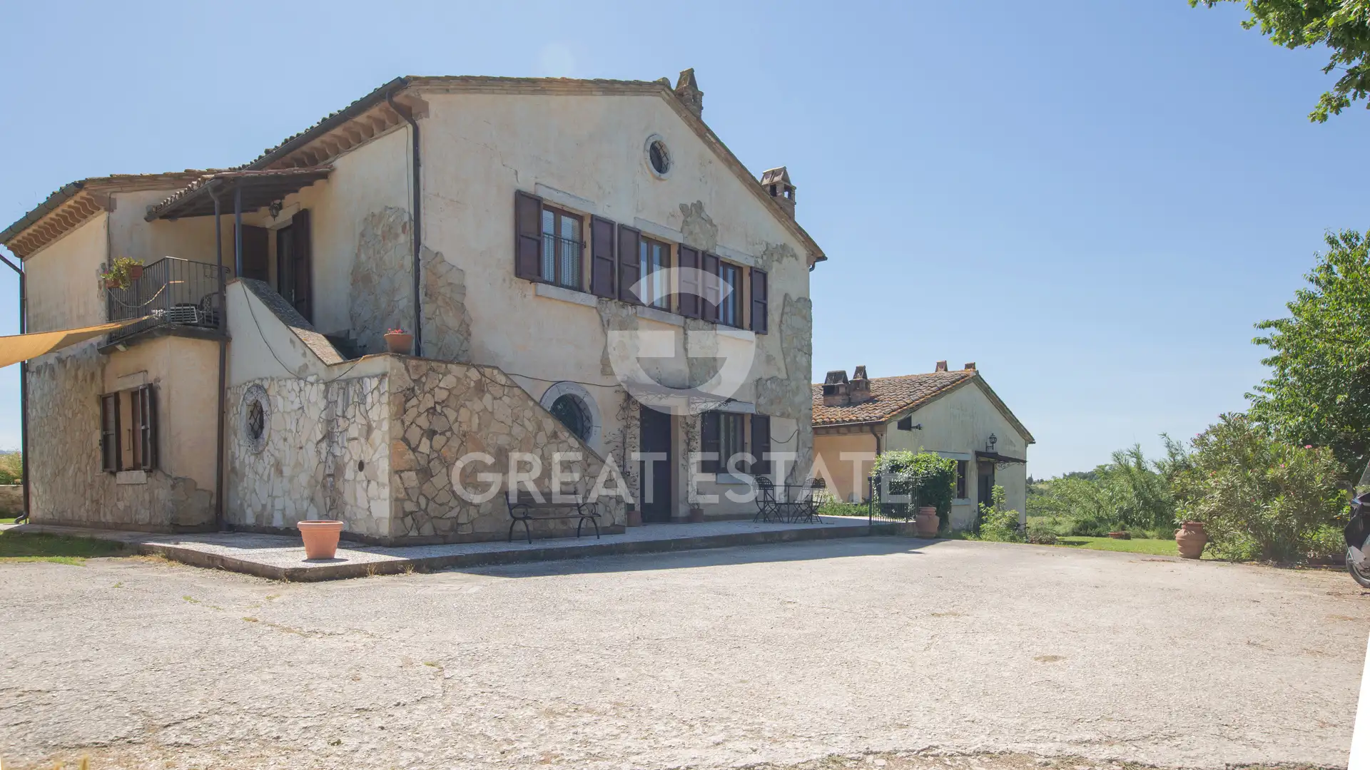 House 367m² in Italy, Terney. Priced at 450000€ rent photo-13
