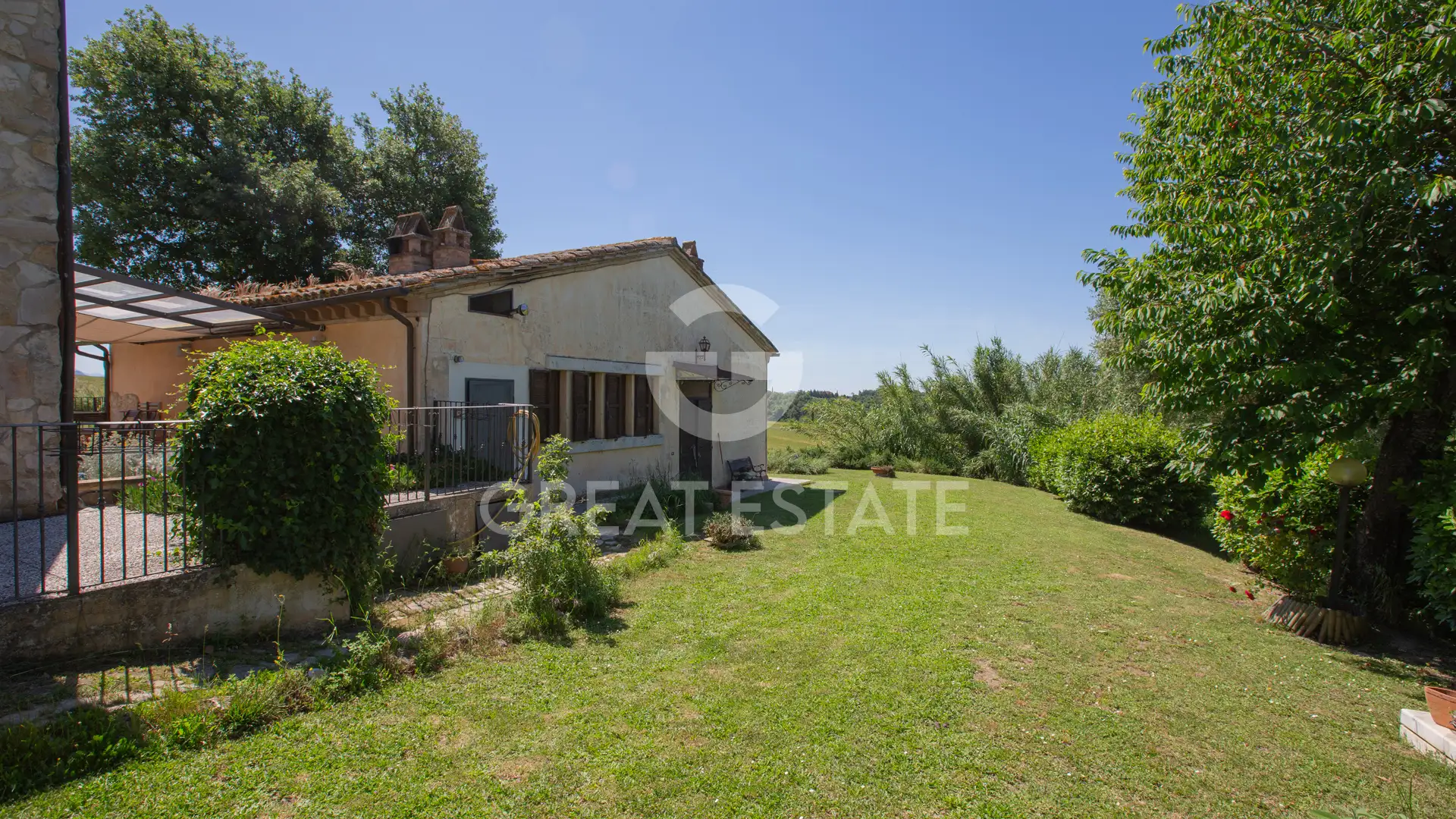 House 367m² in Italy, Terney. Priced at 450000€ rent photo-14