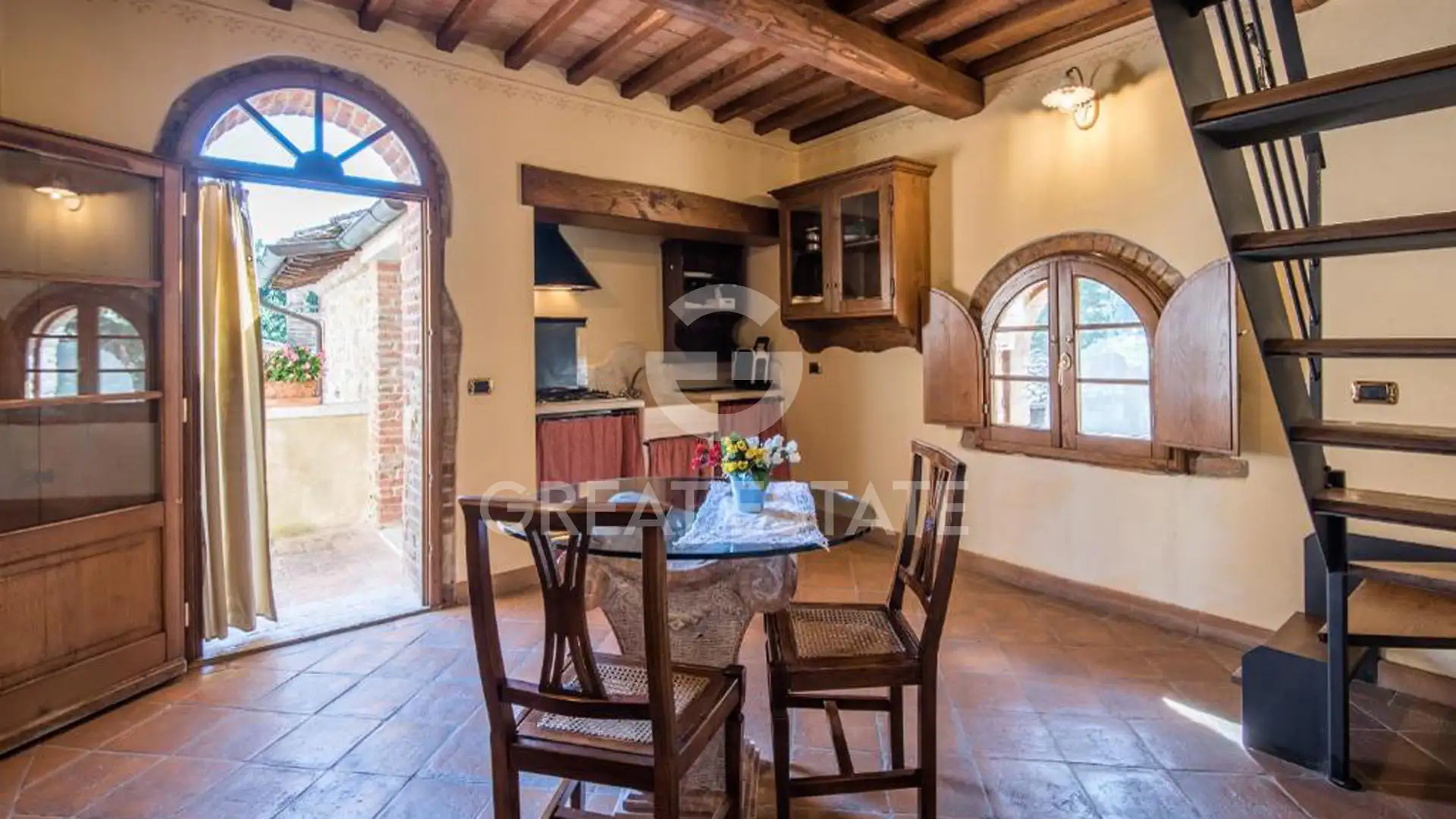 House 1211m² in Italy, Siena. Priced at 2850000€ rent photo-14