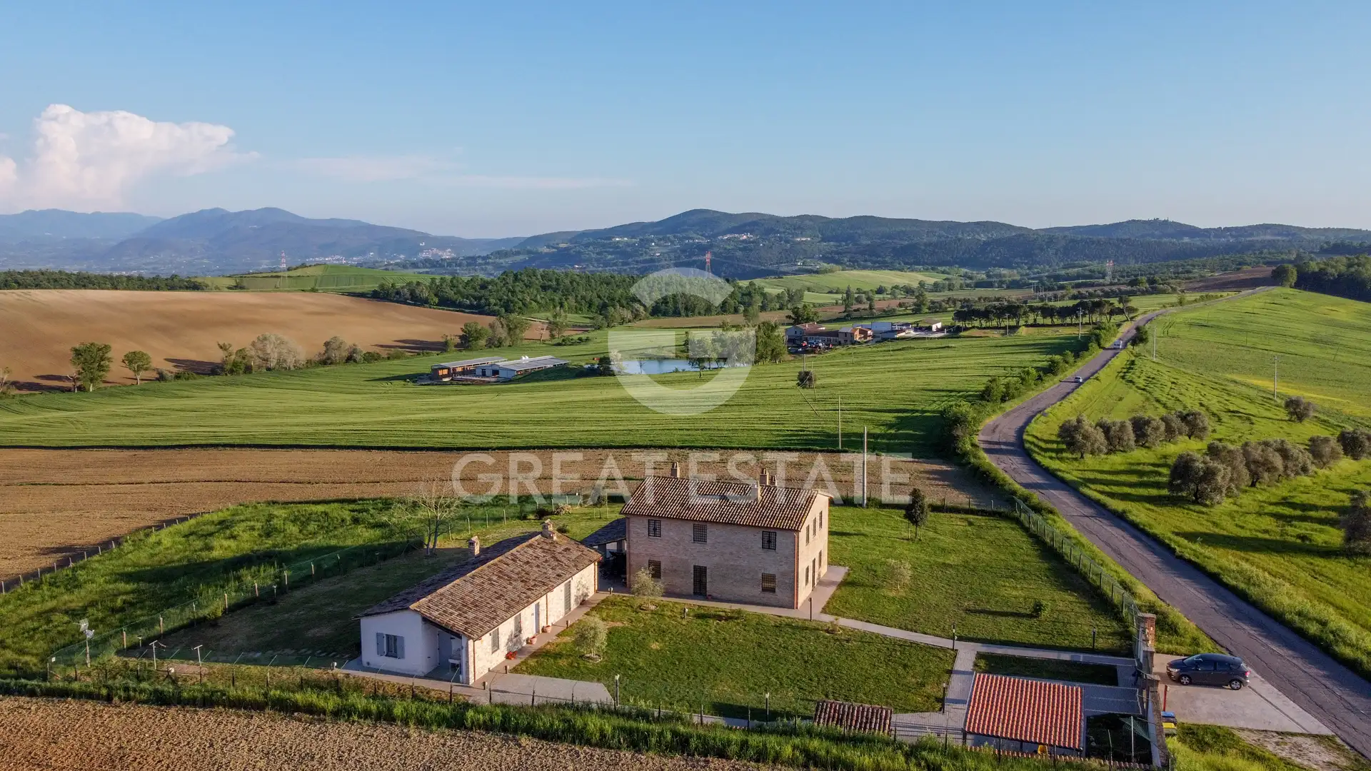 House 370m² in Italy, Terney. Priced at 480000€ rent photo-4
