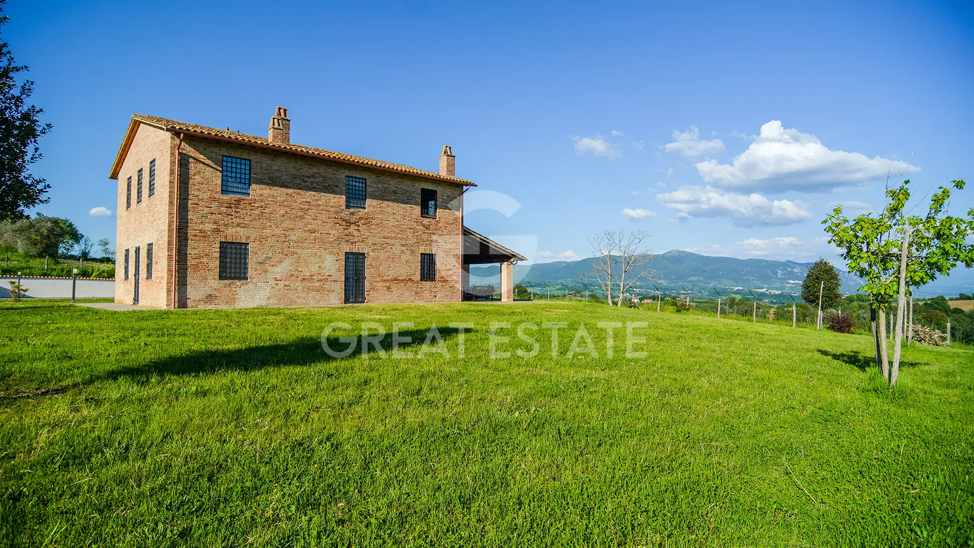 House 370m² in Italy, Terney. Priced at 480000€ rent photo-15