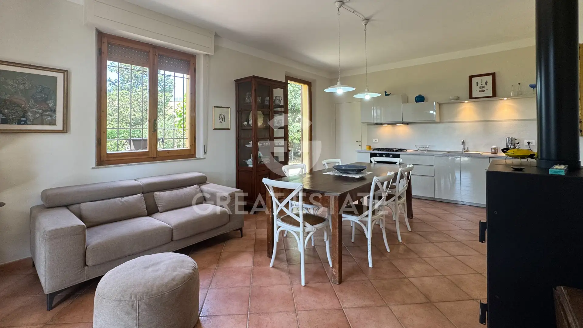 Villa 437m² in Italy, Siena. Priced at 700000€ rent photo-15