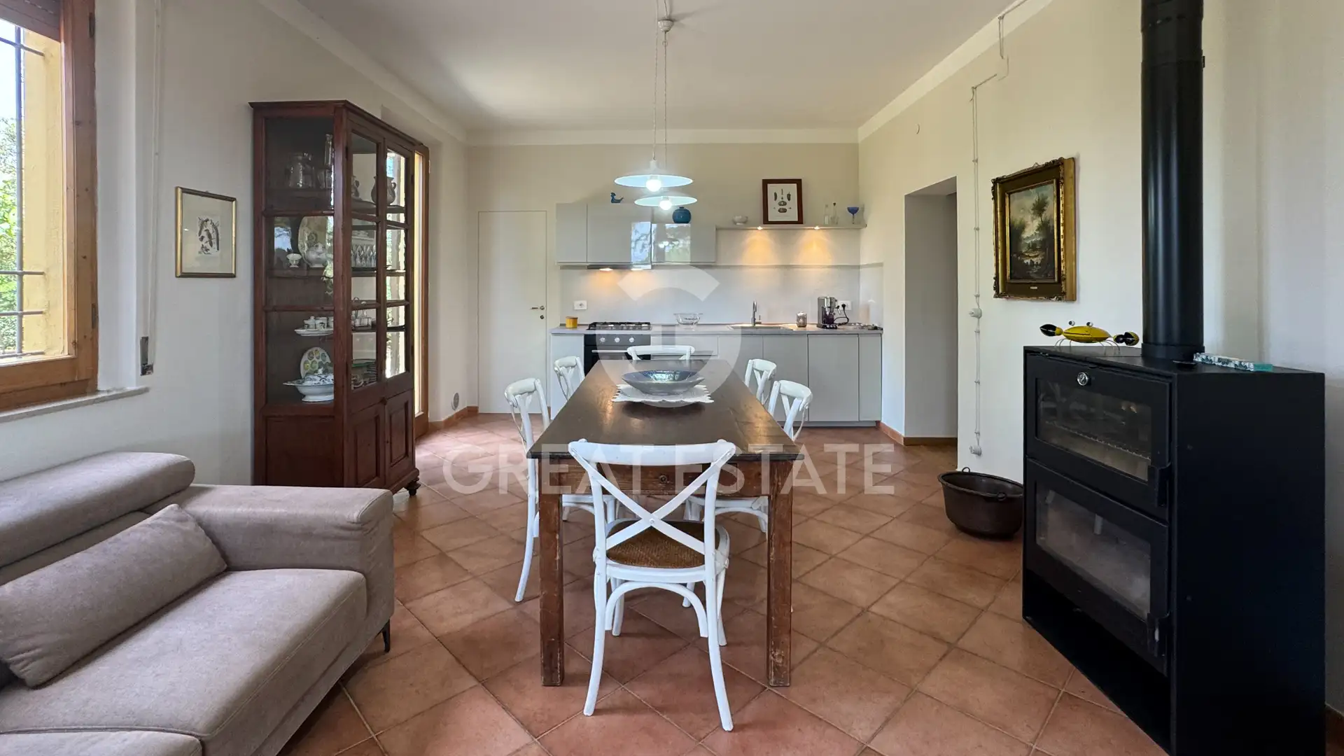 Villa 437m² in Italy, Siena. Priced at 650000€ rent photo-14