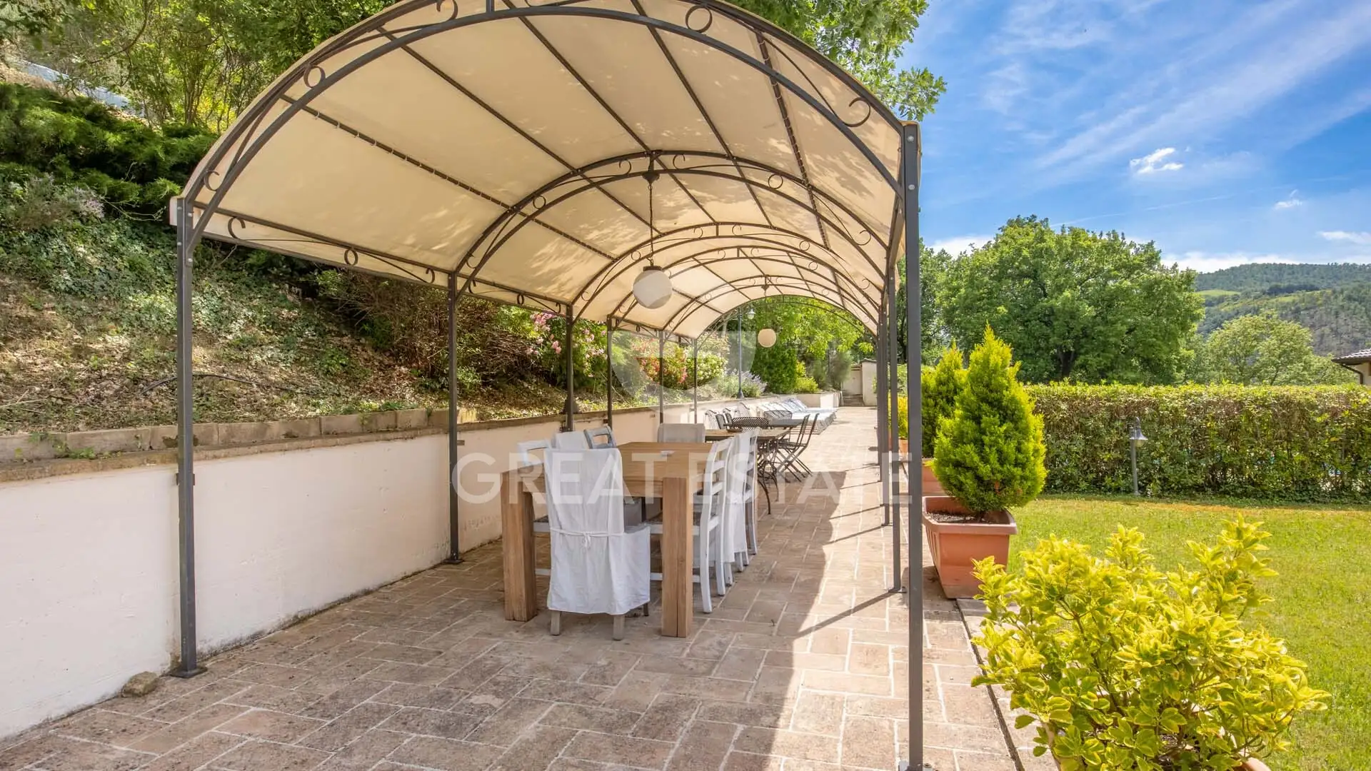 House 1182m² in Italy, Perugia. Priced at 1850000€ rent photo-15
