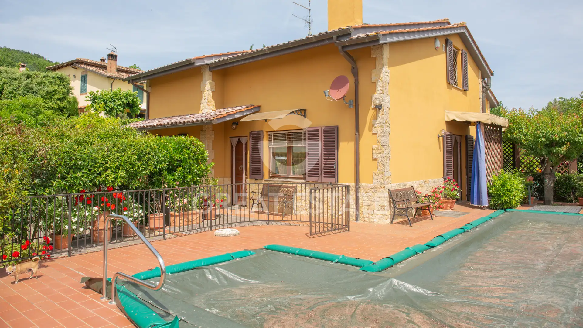 Villa 343m² in Italy, Siena. Priced at 520000€ rent photo-1