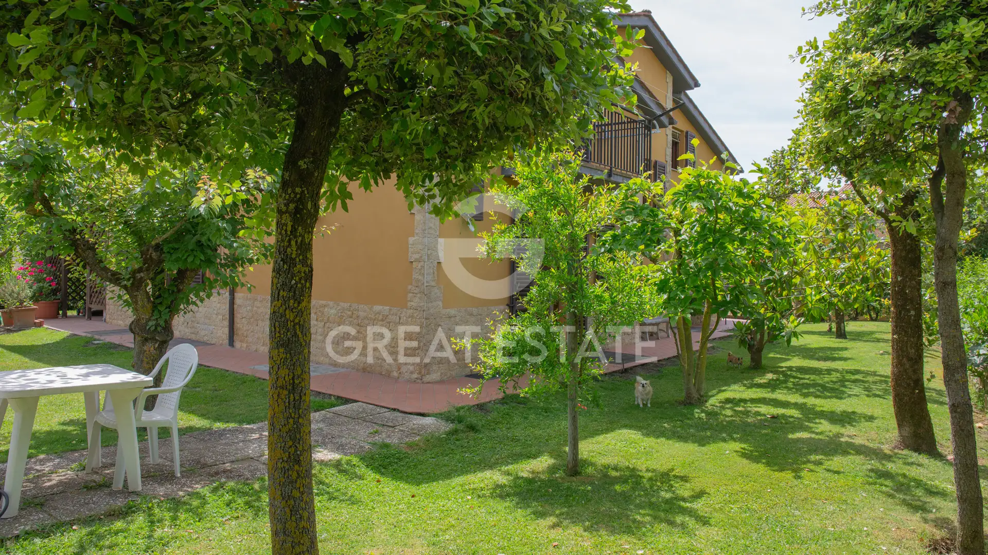 Villa 343m² in Italy, Siena. Priced at 520000€ rent photo-4