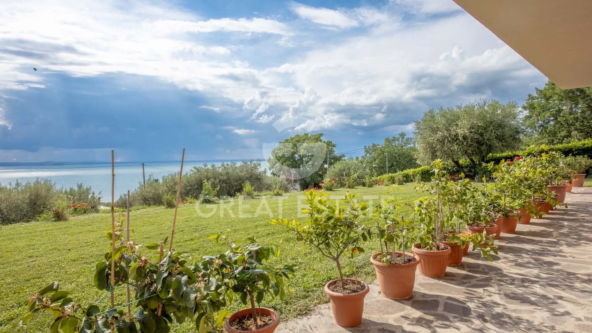 Villa 445m² in Italy, Perugia. Priced at 780000€ rent photo-14