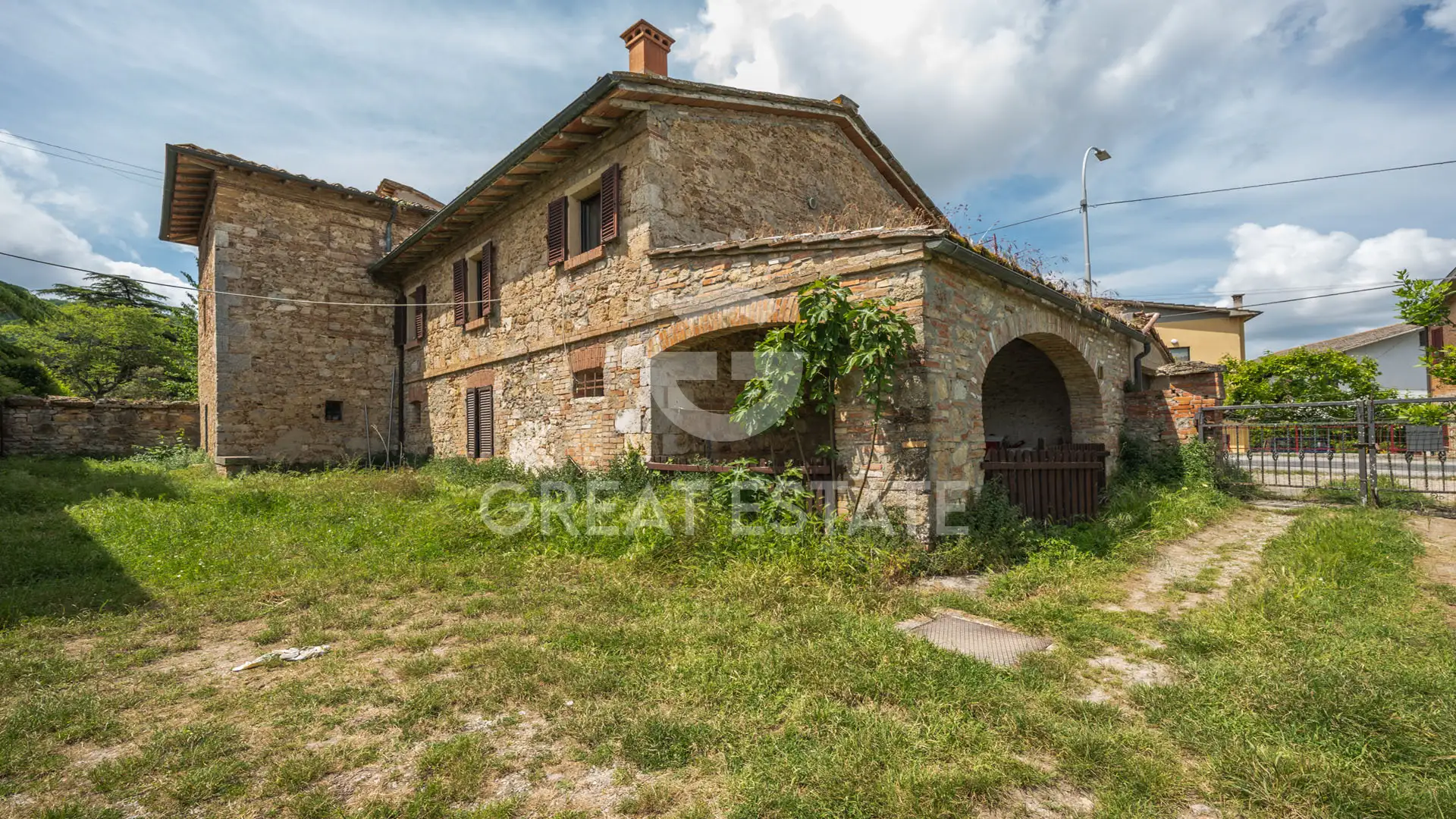 House 2454m² in Italy, Siena. Priced at 1590000€ rent photo-7