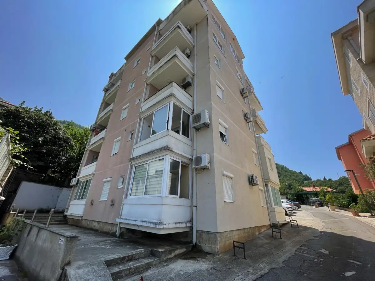 Flat 32m² in Montenegro, Przno. Priced at 70000€ rent photo-2