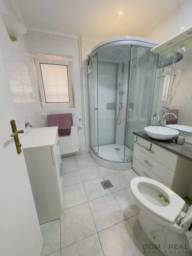 House 150m² in Slovenia, Piran. Priced at 1650000€ rent photo-10