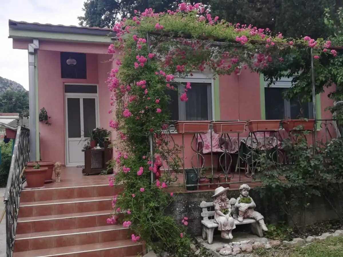 House 60m² in Montenegro, Sutomore. Priced at 95000€ rent photo-1