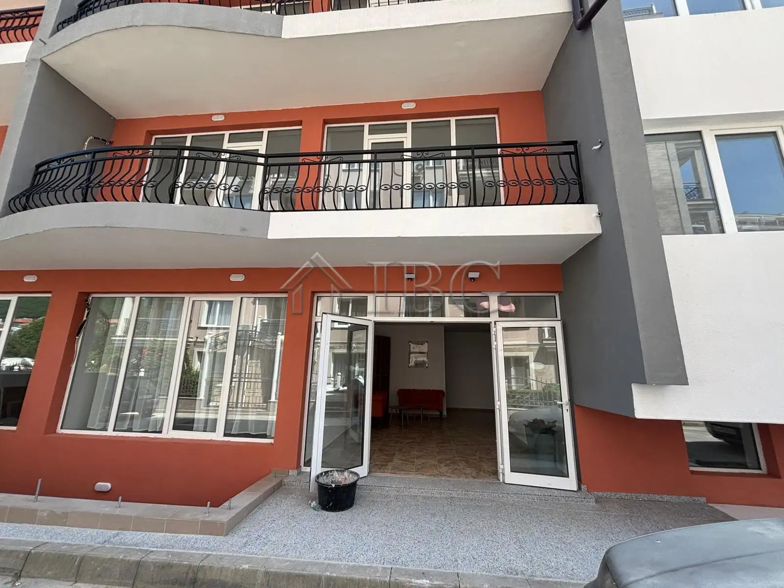 Flat 73m² in Bulgaria, Sveti Vlas. Priced at 108000€ rent photo-2