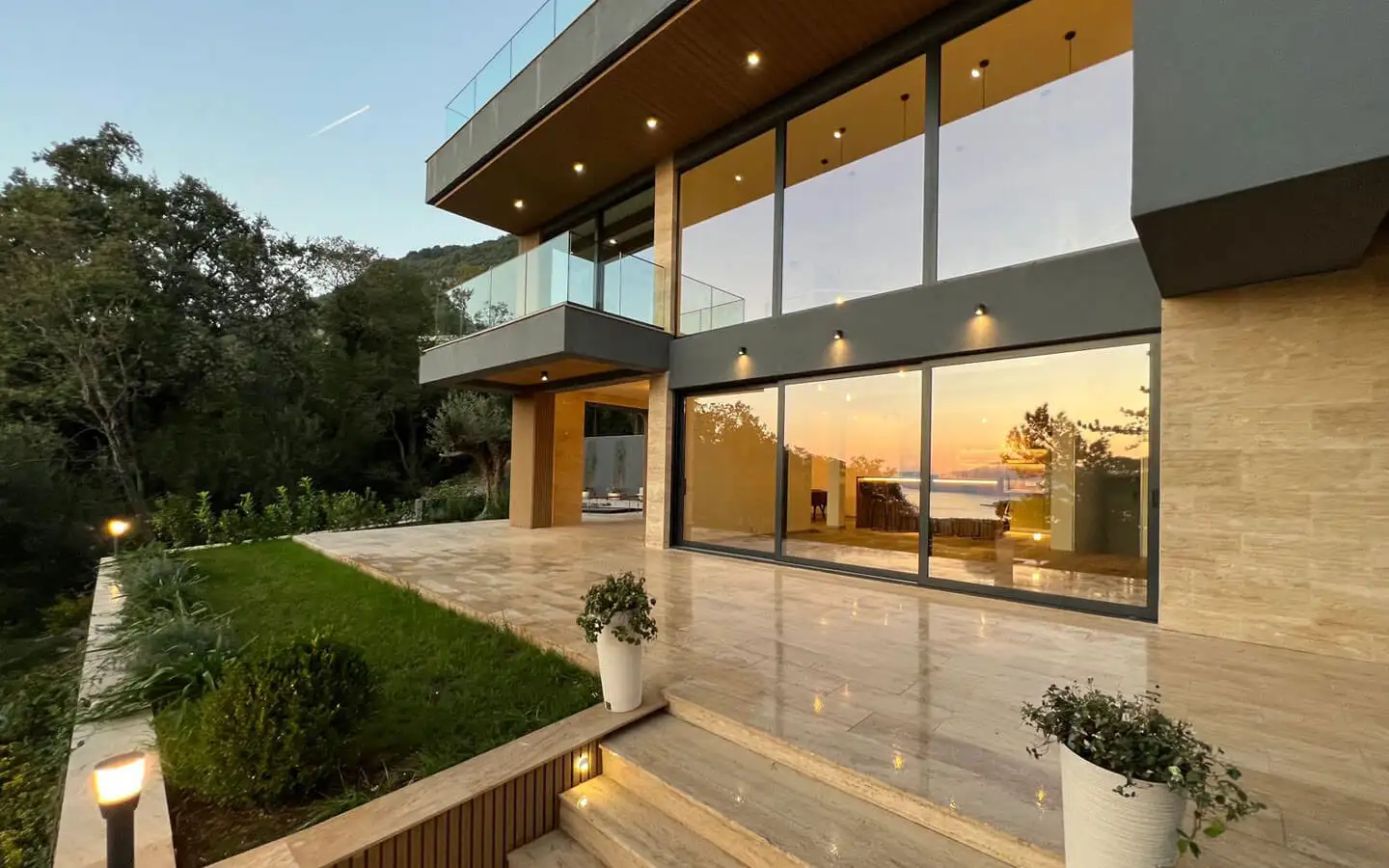 Villa 480m² in Montenegro, Kotor. Priced at 2500000€ rent photo-2
