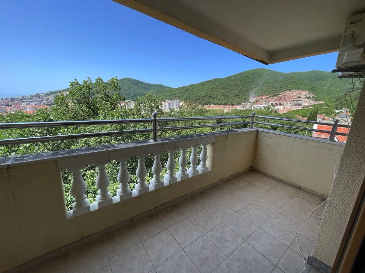 Flat 140m² in Montenegro, Budva. Priced at 310000€ rent photo-8