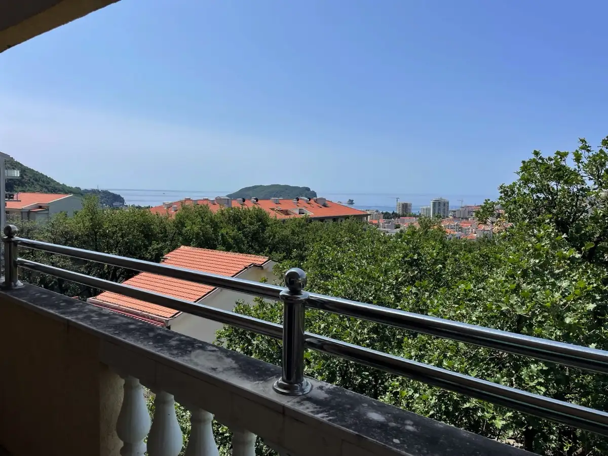 Flat 140m² in Montenegro, Budva. Priced at 310000€ rent photo-10