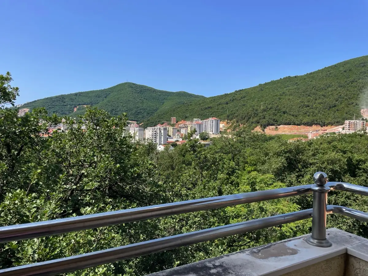 Flat 140m² in Montenegro, Budva. Priced at 310000€ rent photo-11