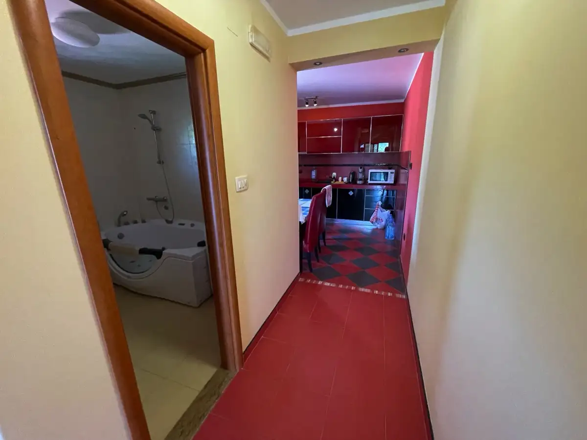 Flat 140m² in Montenegro, Budva. Priced at 310000€ rent photo-15