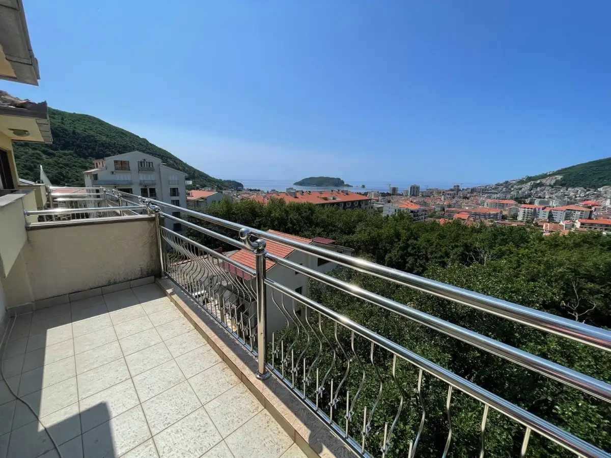 Flat 140m² in Montenegro, Budva. Priced at 310000€ rent photo-20