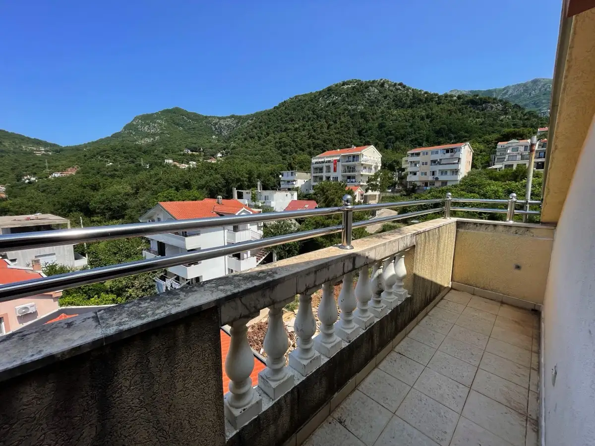 Flat 140m² in Montenegro, Budva. Priced at 310000€ rent photo-26