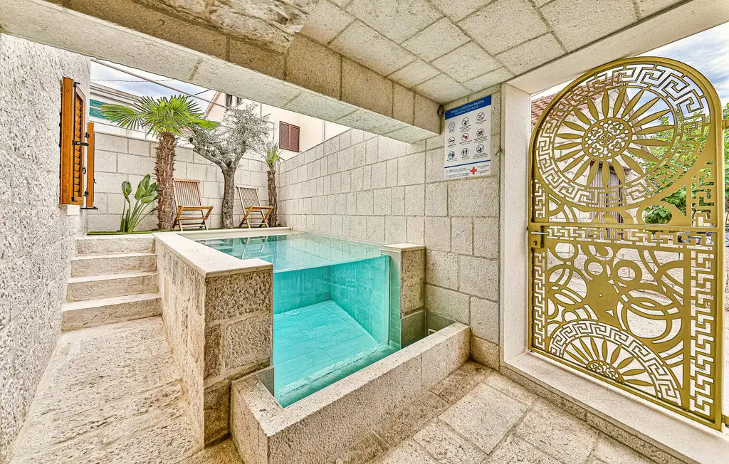 Villa 120m² in Croatia, Ciovo. Priced at 510000€ rent photo-4