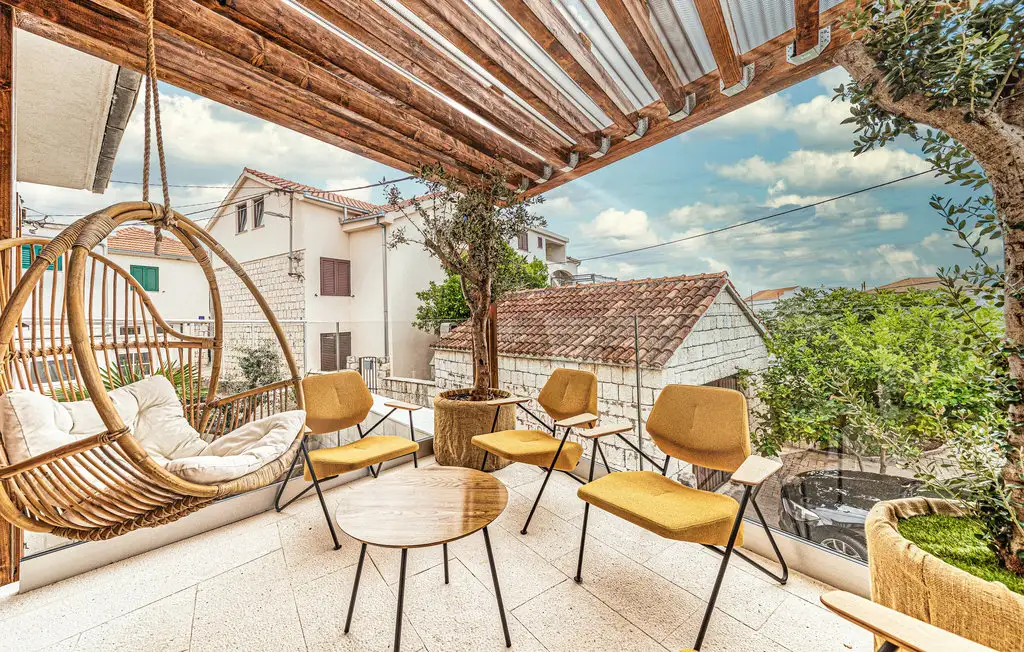 Villa 120m² in Croatia, Ciovo. Priced at 510000€ rent photo-6