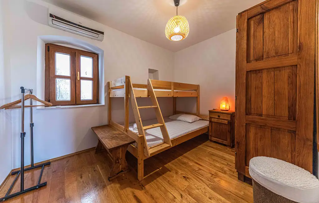 Villa 120m² in Croatia, Ciovo. Priced at 510000€ rent photo-17