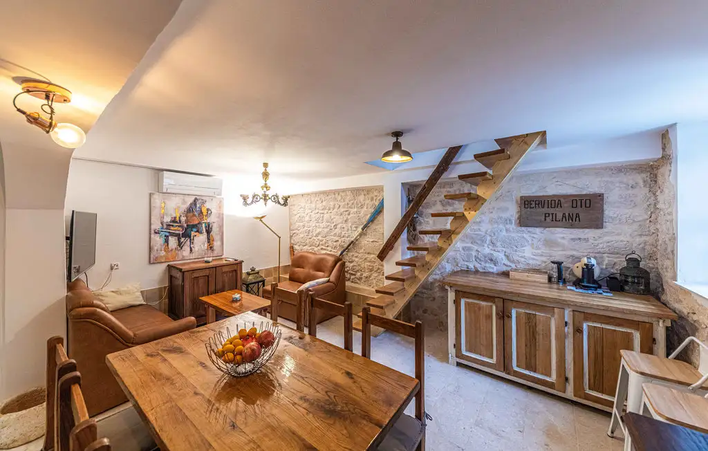 Villa 120m² in Croatia, Ciovo. Priced at 510000€ rent photo-22
