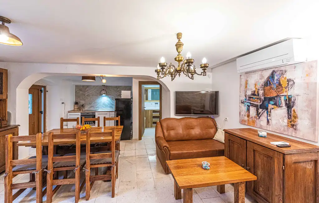 Villa 120m² in Croatia, Ciovo. Priced at 510000€ rent photo-24