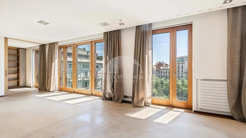 Flat 316m² in Spain, Barcelona. Priced at 3207293£ rent photo-1